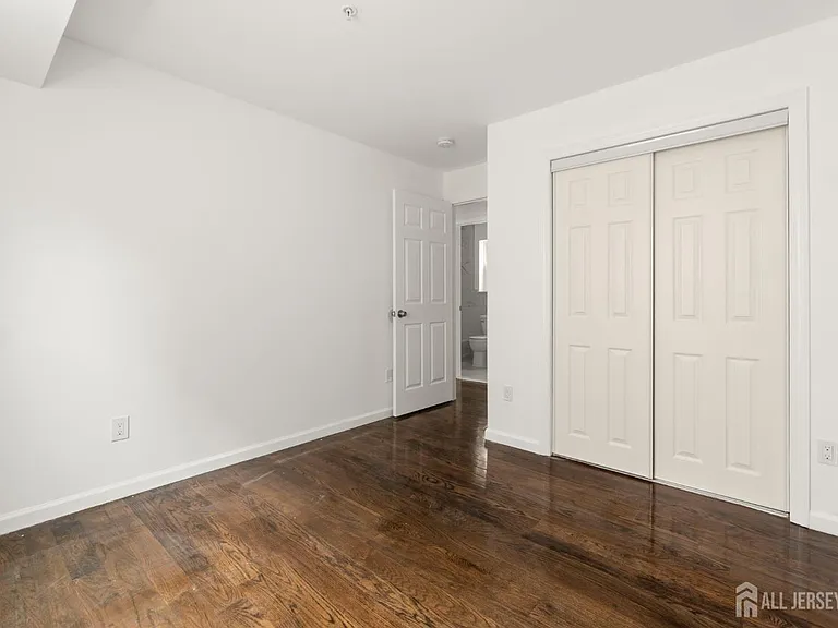 496 S 18th St #2 — Photo 12