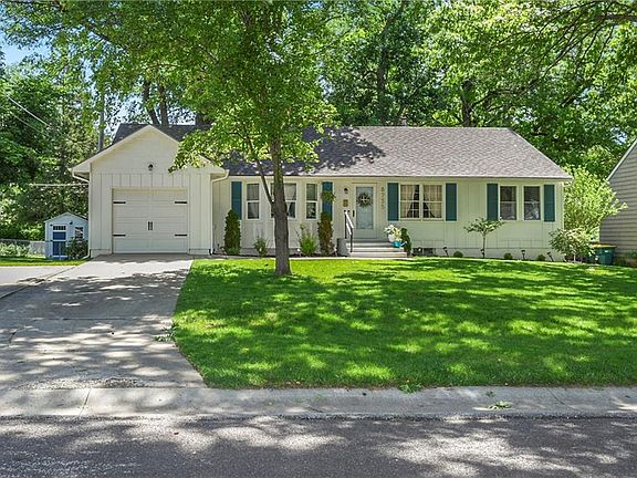 5th image of 8735 Foster Ln