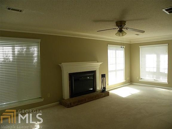 5th image of 621 Ambrose Ln