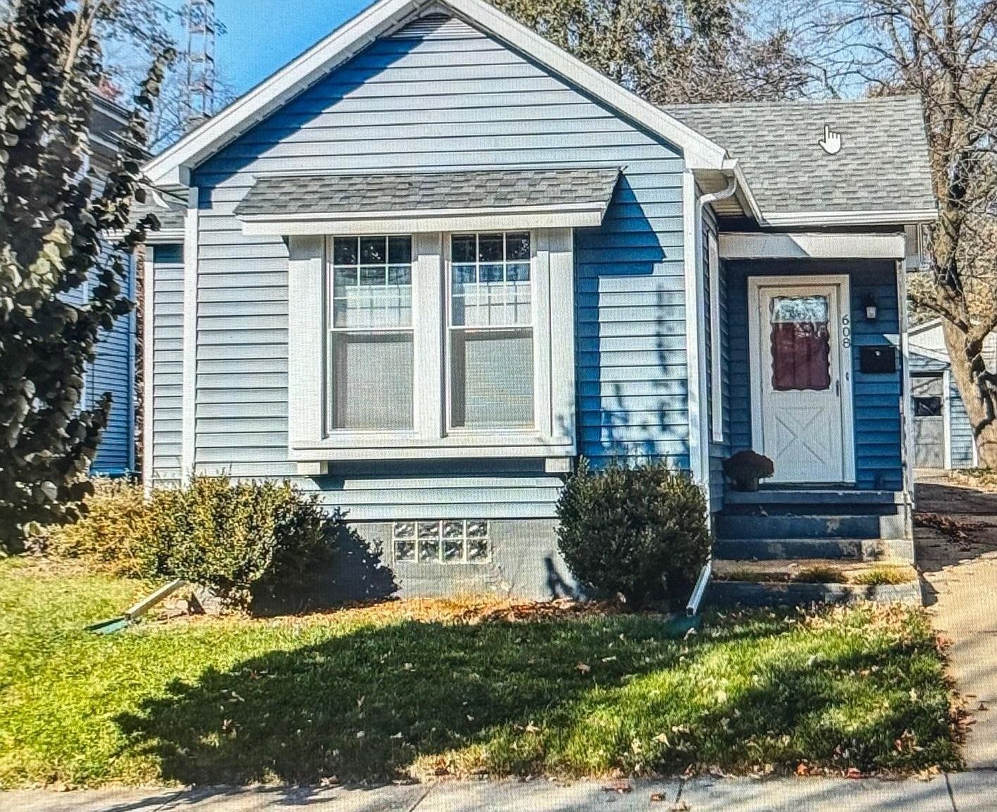 608 E Market St, Bloomington, IL 61701 Zillow