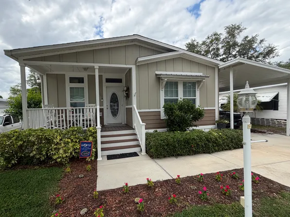 211 Hummingbird Ln, Winter Haven, FL 33884