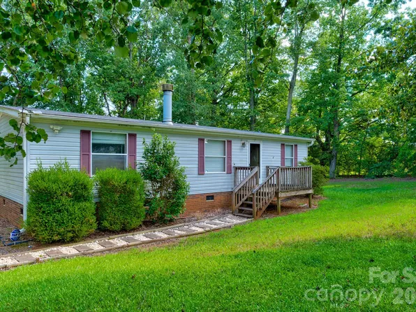 226 Whitesides Rd, Bessemer City, NC 28016