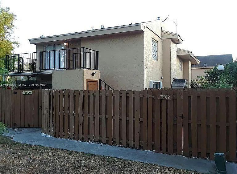 1st image of 15402 SW 85th Ln #174
