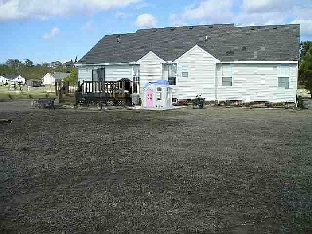 2nd image of 105 NW Saddle Club Way