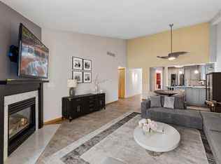 6827 Benton Way, Inver Grove Heights, MN 55068