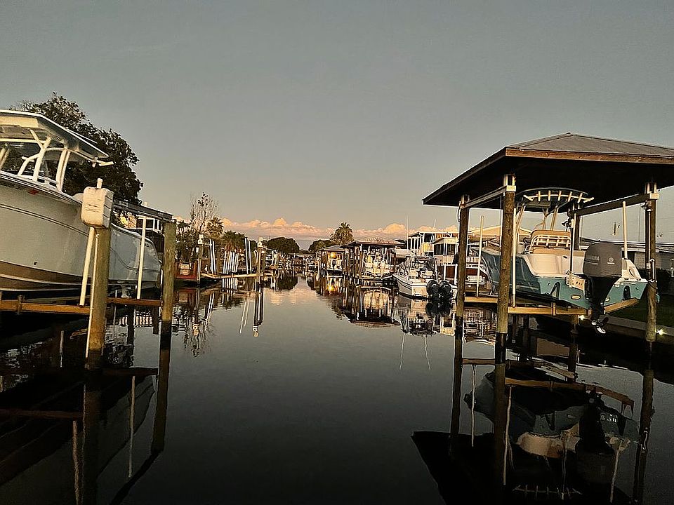 1st image of 11639 W Clearwater Ct