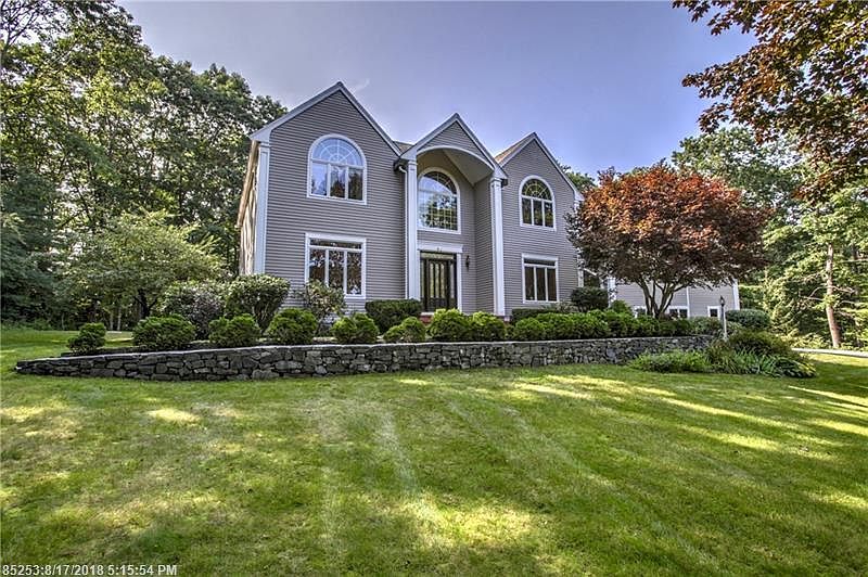 1st image of 44 Stapleford Dr