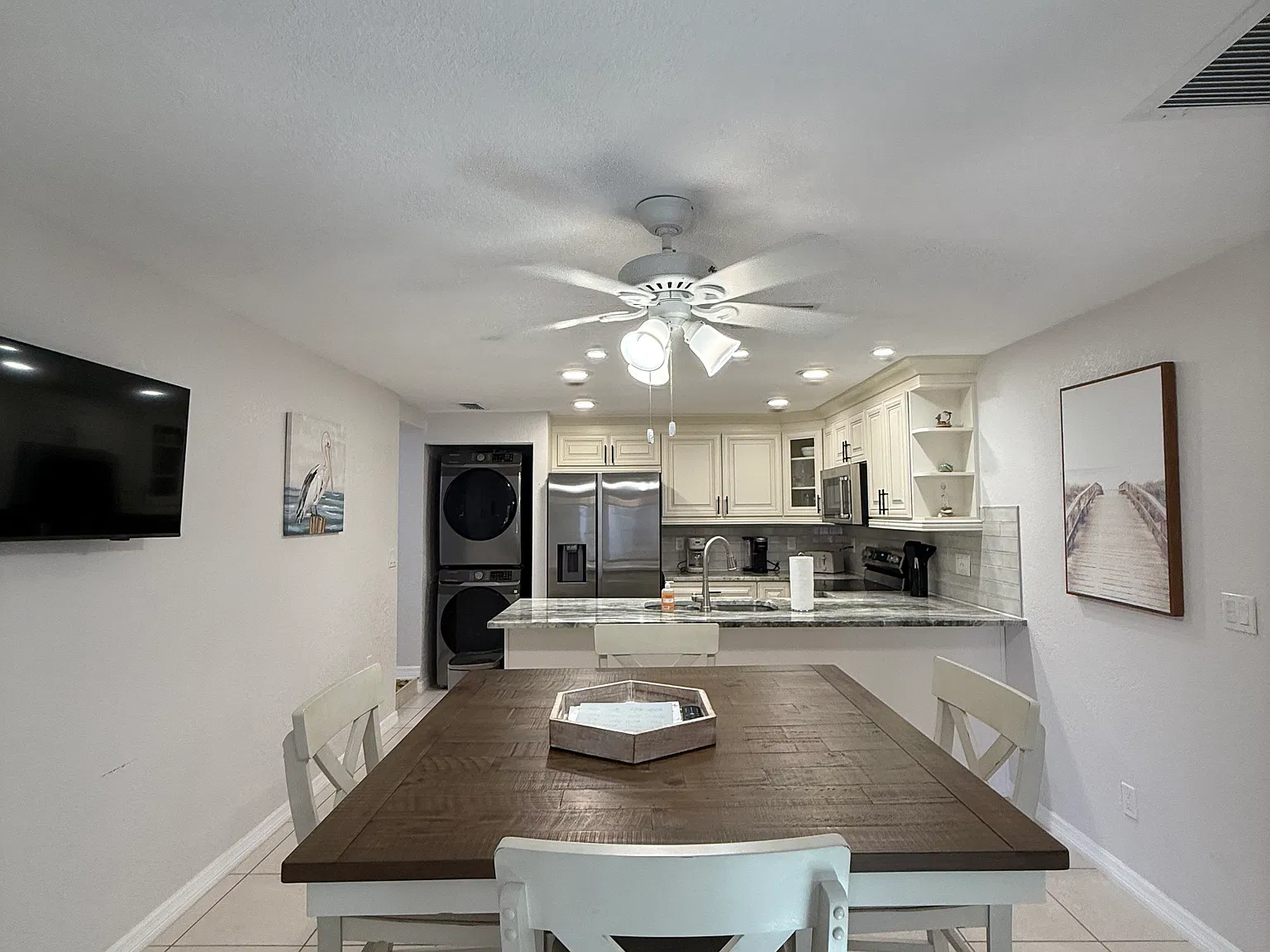 3 bed, 1525 sqft, $3,800 — Photo 4