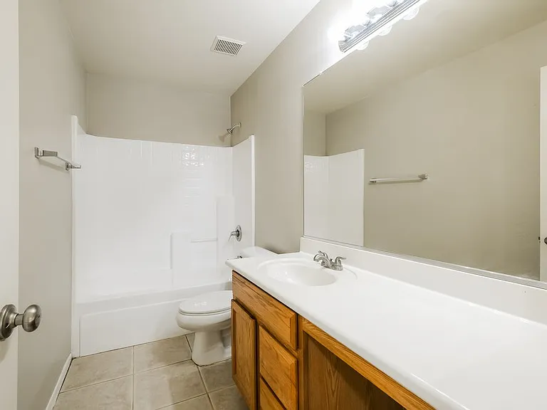 11457 W Rio Vista Ln — Photo 15