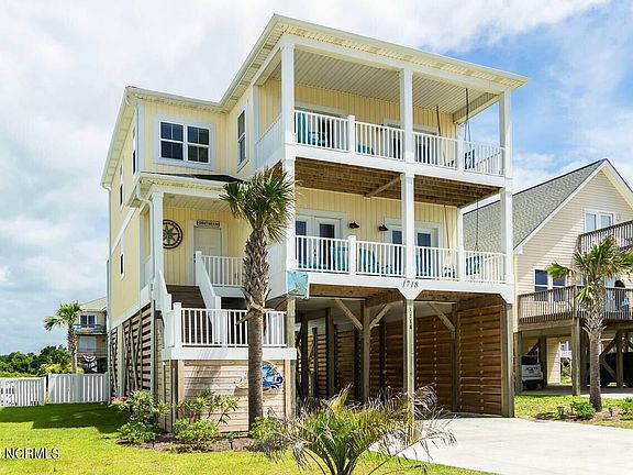 2nd image of 1718 W Beach Drive