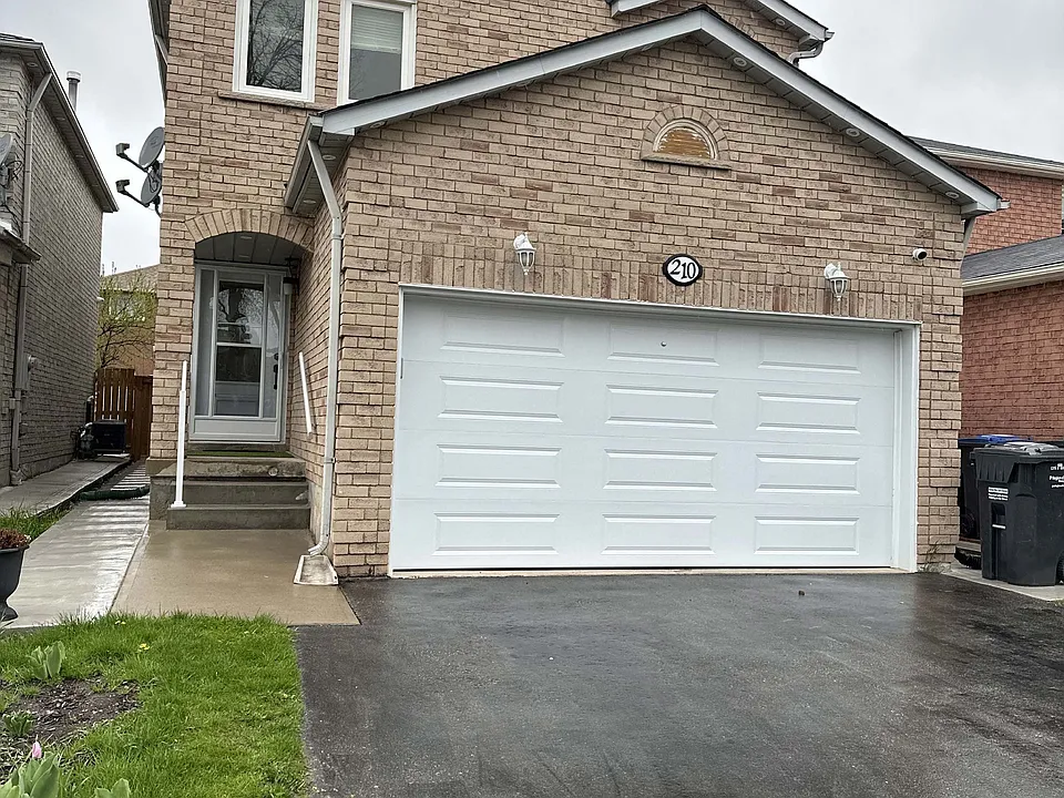 210 Ecclestone Dr #MAIN