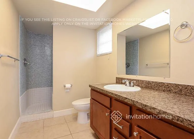 2111 Almeria Way S — Photo 11
