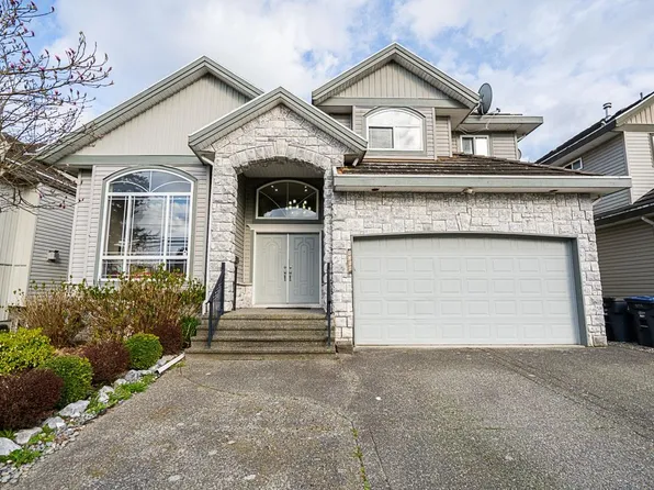 8358 144th St, Surrey, BC V3W 5T5