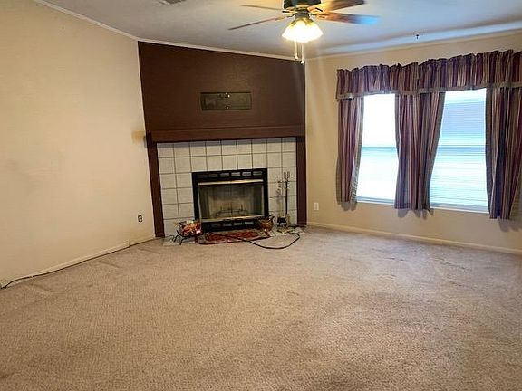 5th image of 504 N A St