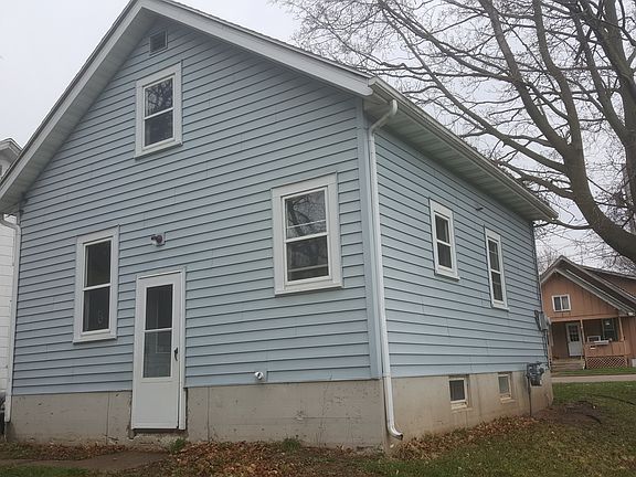 3rd image of 102 Lincoln Ave