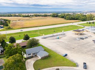 12119 N Woodcrest Dr #B, Dunlap, IL 61525