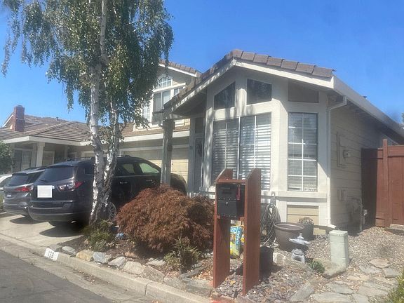 2nd image of 136 Brenner