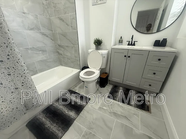 1756 E North Ave — Photo 10