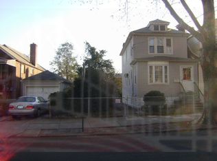 828 Neill Ave, Bronx, NY 10462