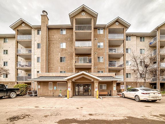 3rd image of 10535 122nd St NW #218