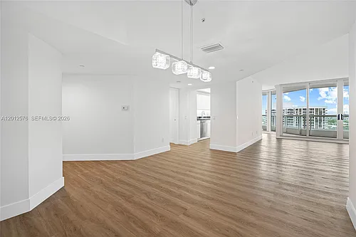 21055 Yacht Club Dr Photo 1