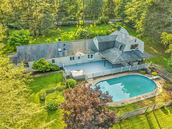 8 West Lane, South Salem, NY 10590