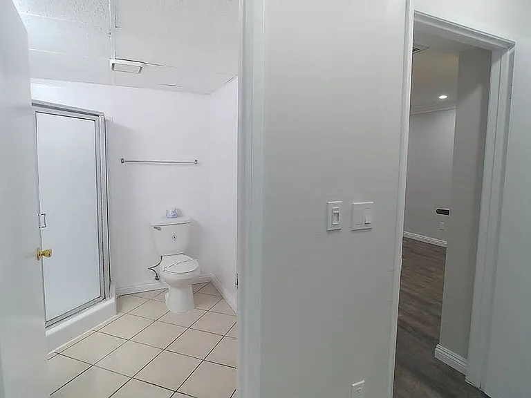 14242 Roscoe Blvd — Photo 29