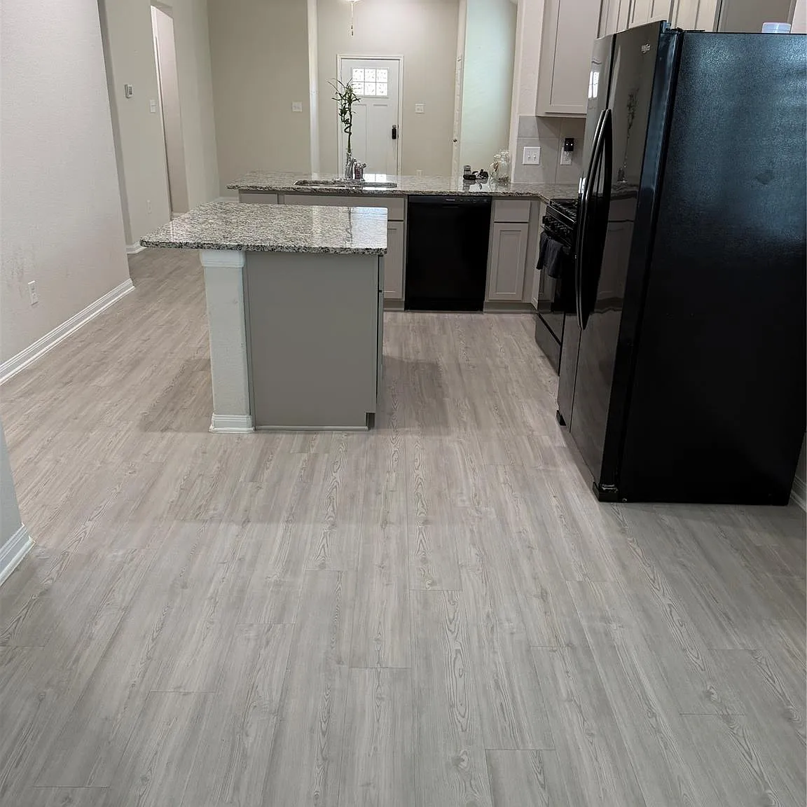 3 bed, 2.0 bath, $2,150 — Photo 3