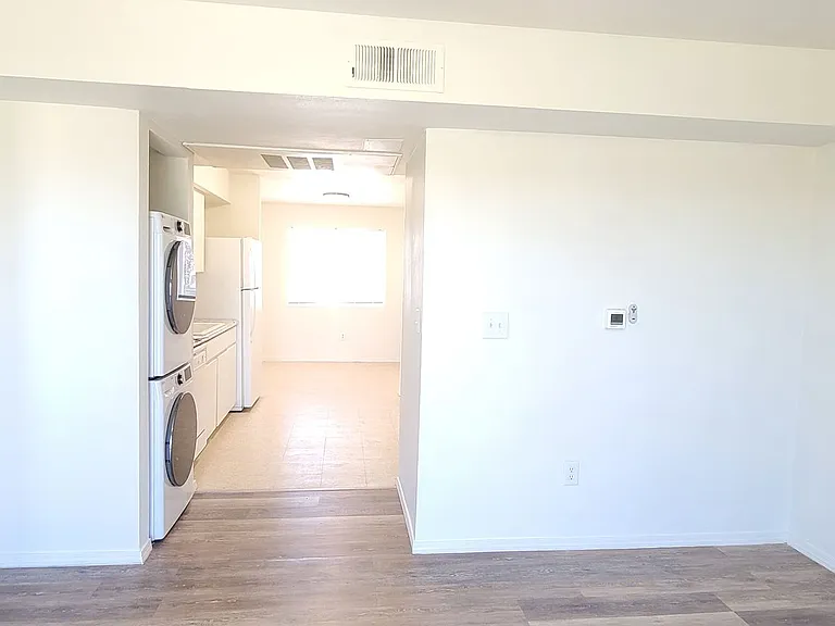 3205 N Main St — Photo 9
