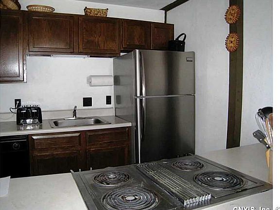 3rd image of 2101 Arcadia Dr #1B