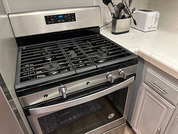 2nd image of 12207 Chandler Blvd APT 9