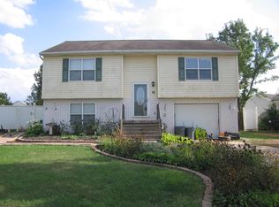 12 Spicer Dr, Abbottstown, PA 17301