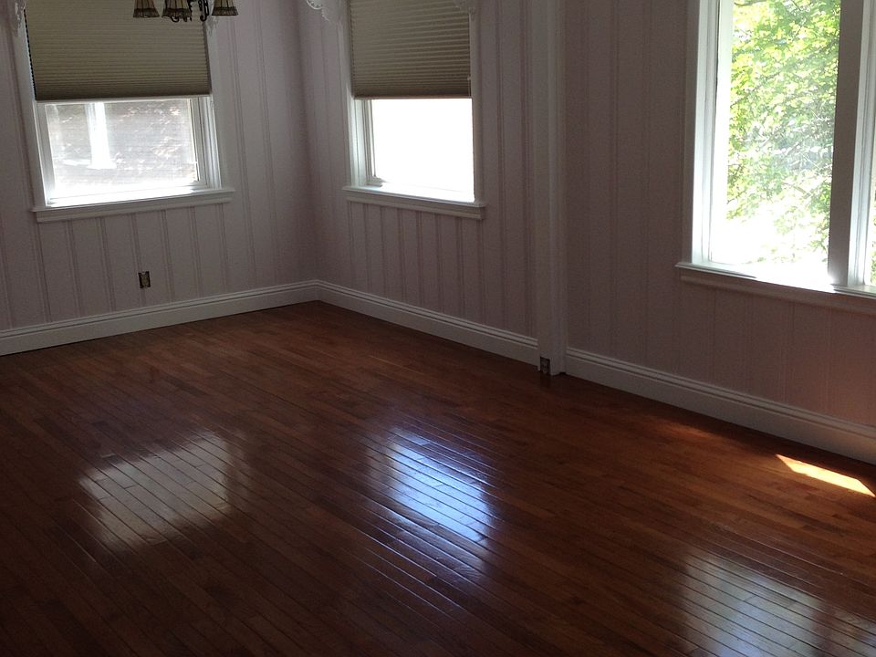 Living Room/Dining