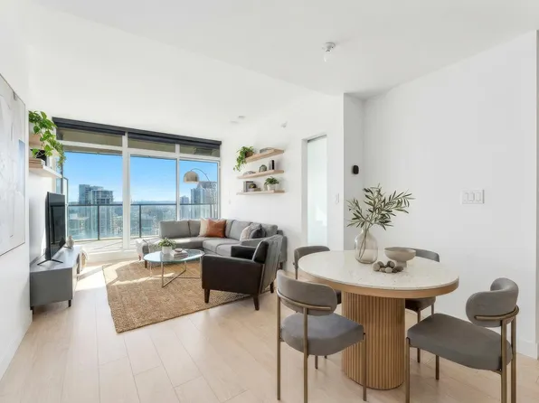 4880 Lougheed Hwy #2901, Burnaby, BC V5C 3Y6