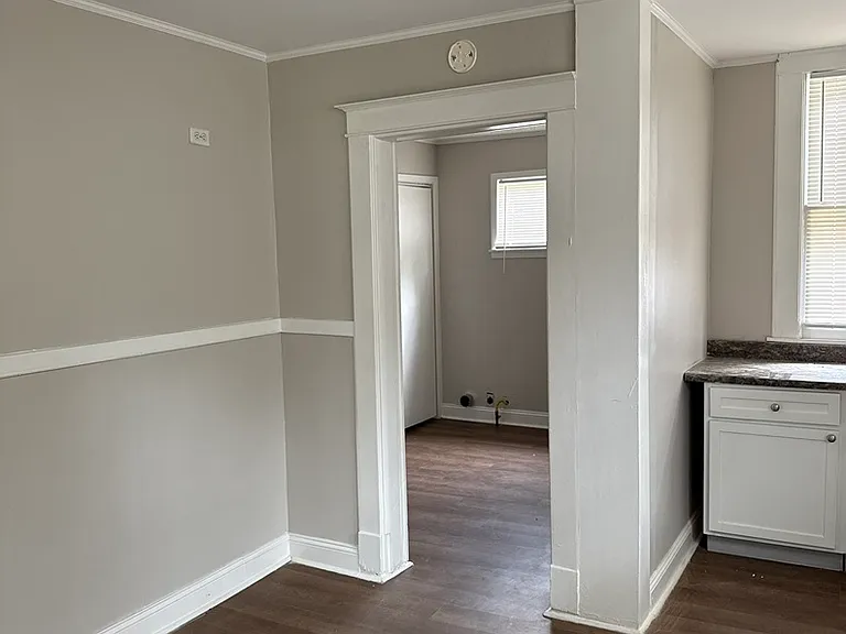 3528 Bowen Ave — Photo 6