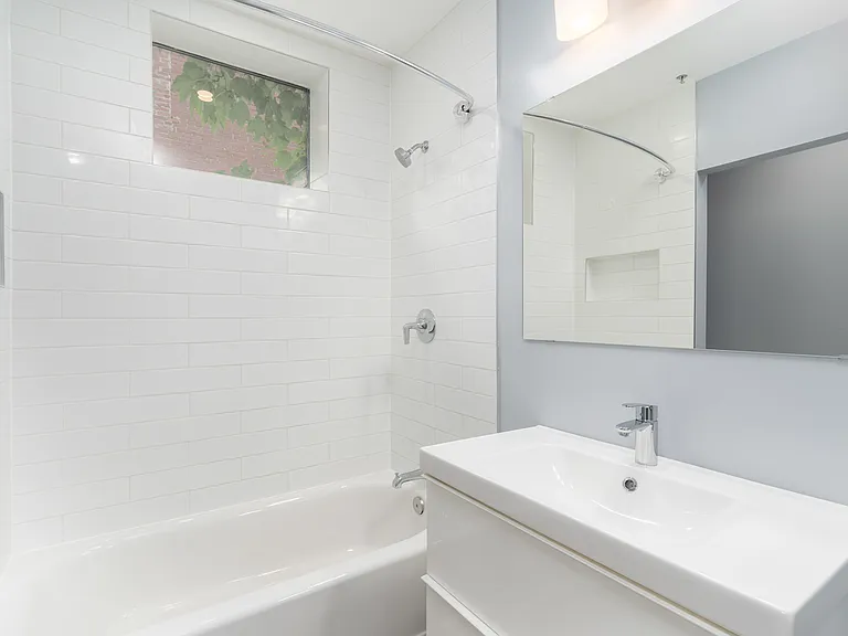 2502 13th St NW — Photo 4