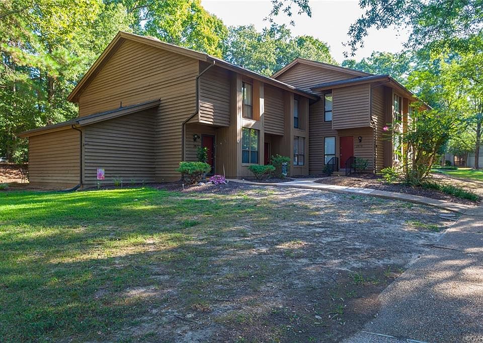 1st image of 2820 Woodbridge Crossing Ct