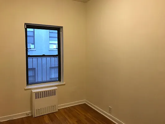 Rented by Salon Realty Corp | media 17