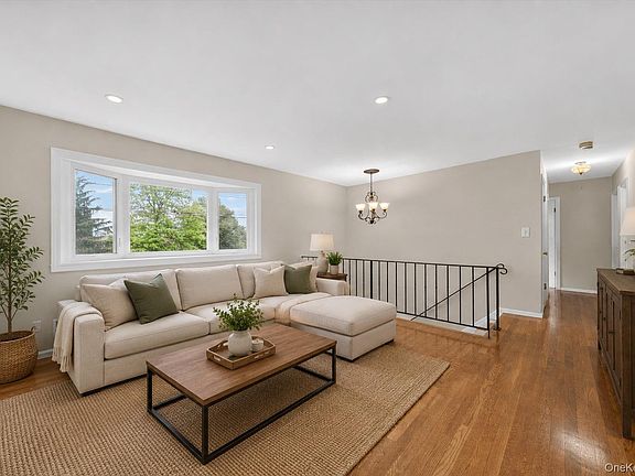 4th image of 37 Surrey Road