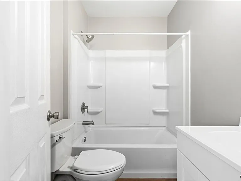 19 Camp St #1 — Photo 13