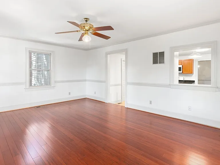 1307 Caroline St — Photo 18