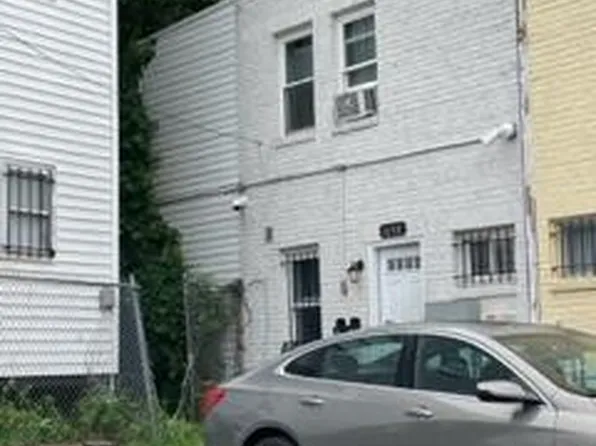 1650 F St NE, Washington, DC 20002