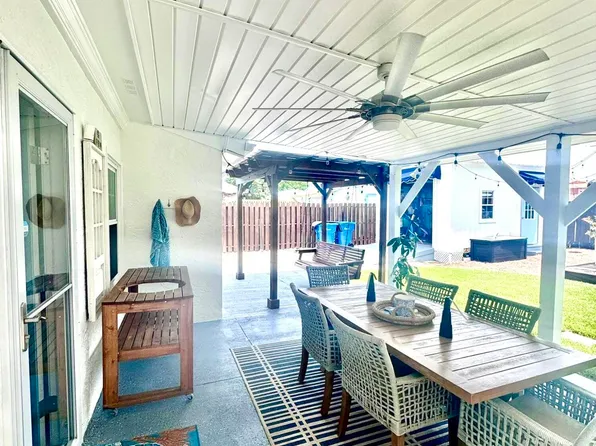 21809 Palm Ave, Panama City Beach, FL 32413