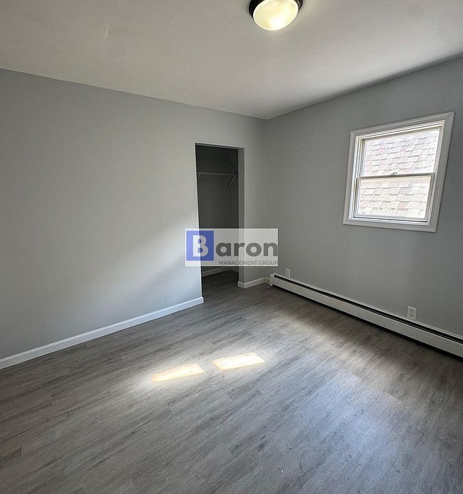 2nd image of 417 S Jackson St #4