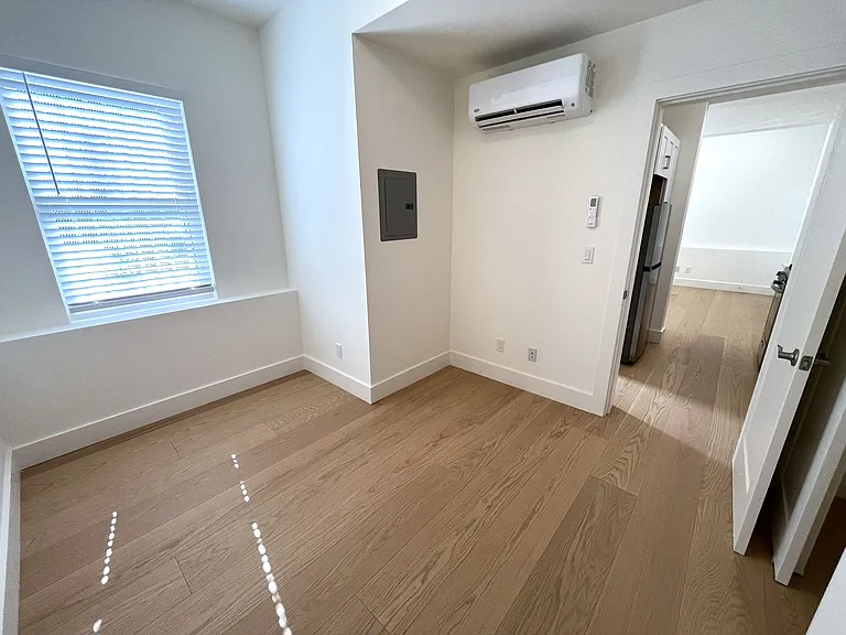 1201 12th Ave #16 — Photo 10