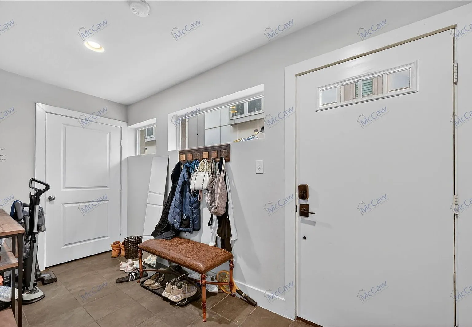2 bed, 2.5 bath, 1640 sqft, $3,500 — Photo 3