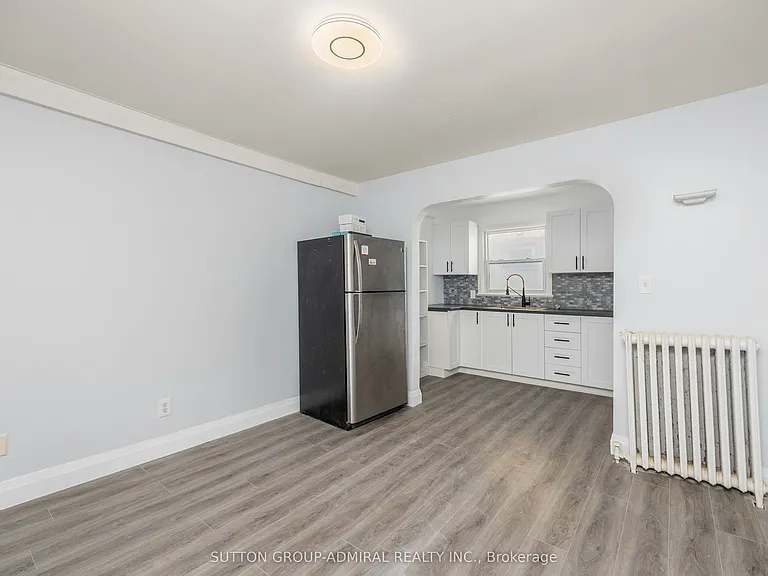227 Regent St #6 — Photo 4