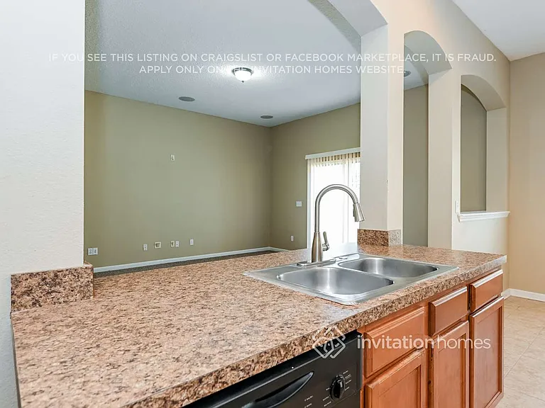 9098 Gloucestershire Ct — Photo 7