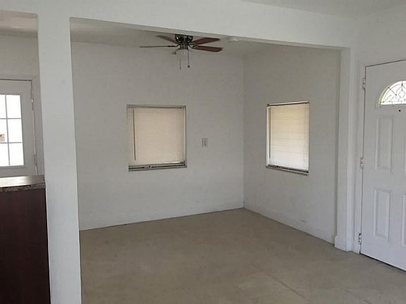 4th image of 2124 NE 173rd St