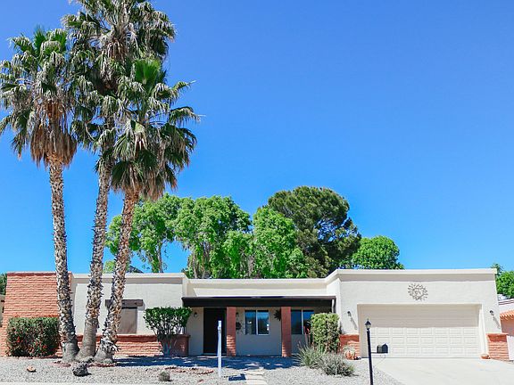 2nd image of 299 E Paseo De Golf